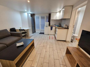 App cosy, proche Paris, Jo2024, Disney